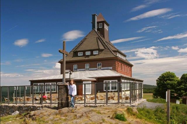 Aussenterasse der Schwartenbergbaude